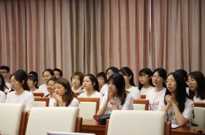 在这里，70位大学生感受到科技和司法结合的力量